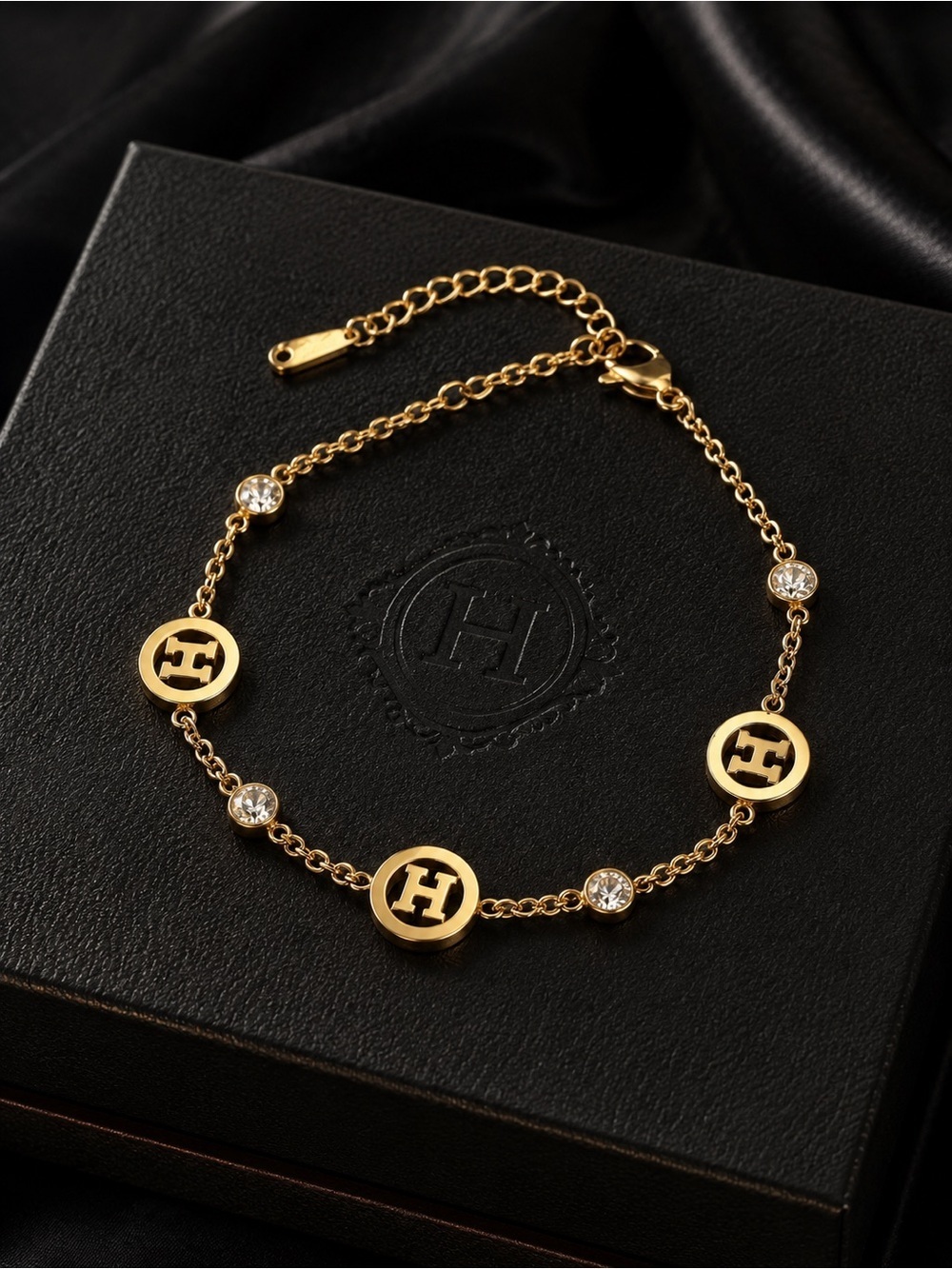 18K Gold Luxury H Chain Bracelet